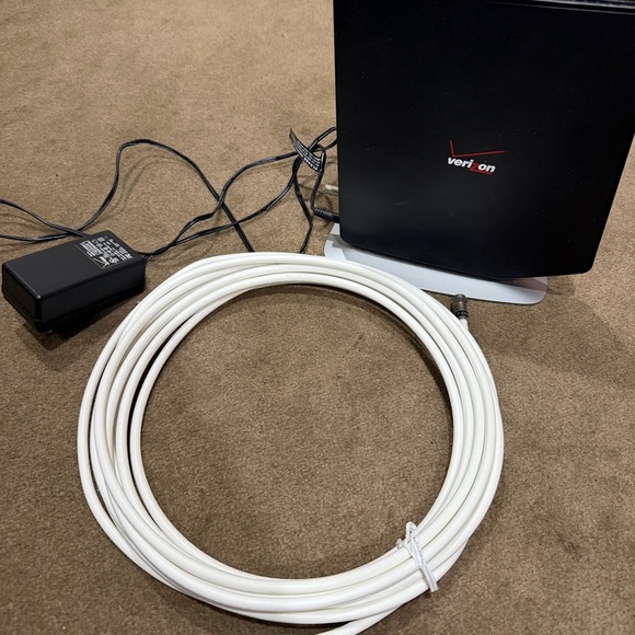 Verizon Black Wireless Router - Picture 1 of 3